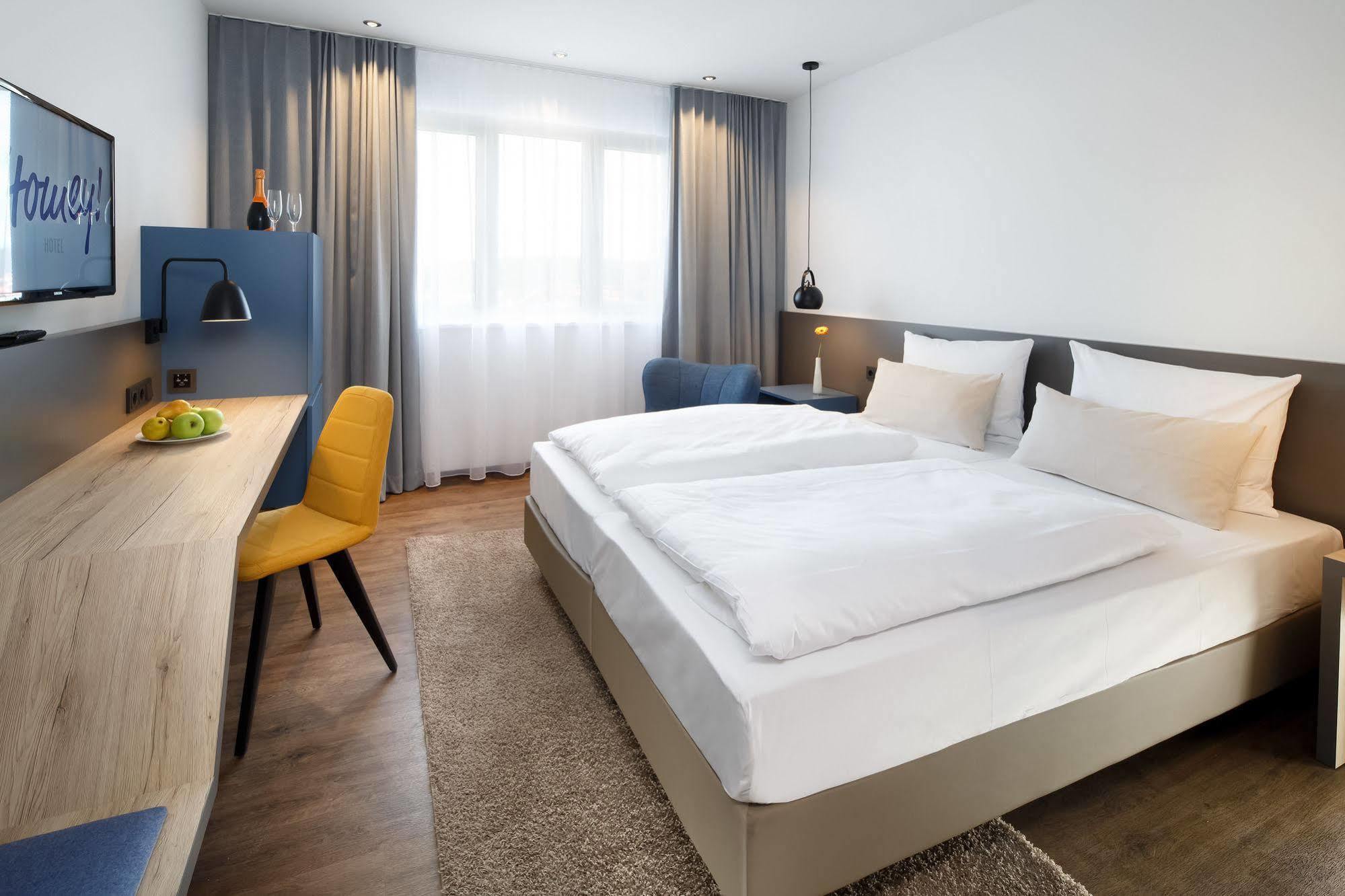 Homey! Hotel Regensburg Exterior photo